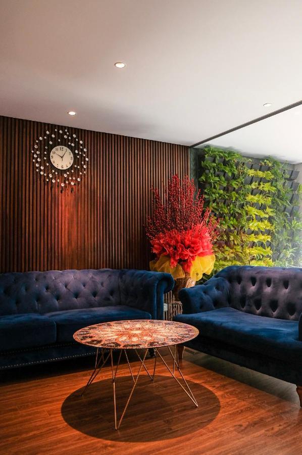 Signature Boutique Hotel Хошимин Екстериор снимка