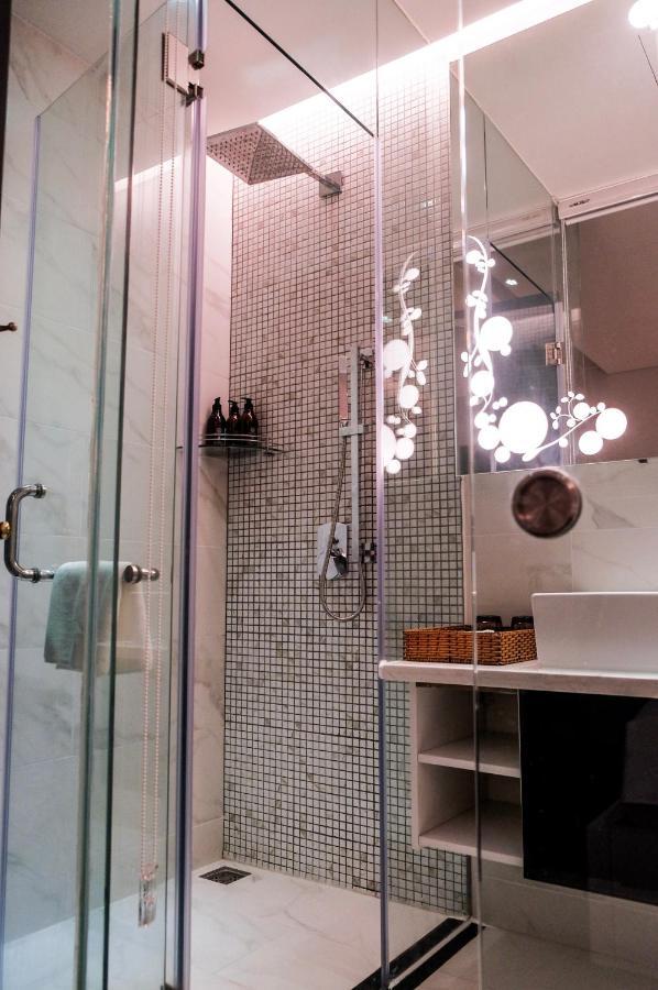 Signature Boutique Hotel Хошимин Екстериор снимка