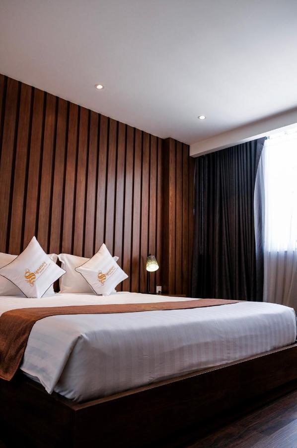 Signature Boutique Hotel Хошимин Екстериор снимка