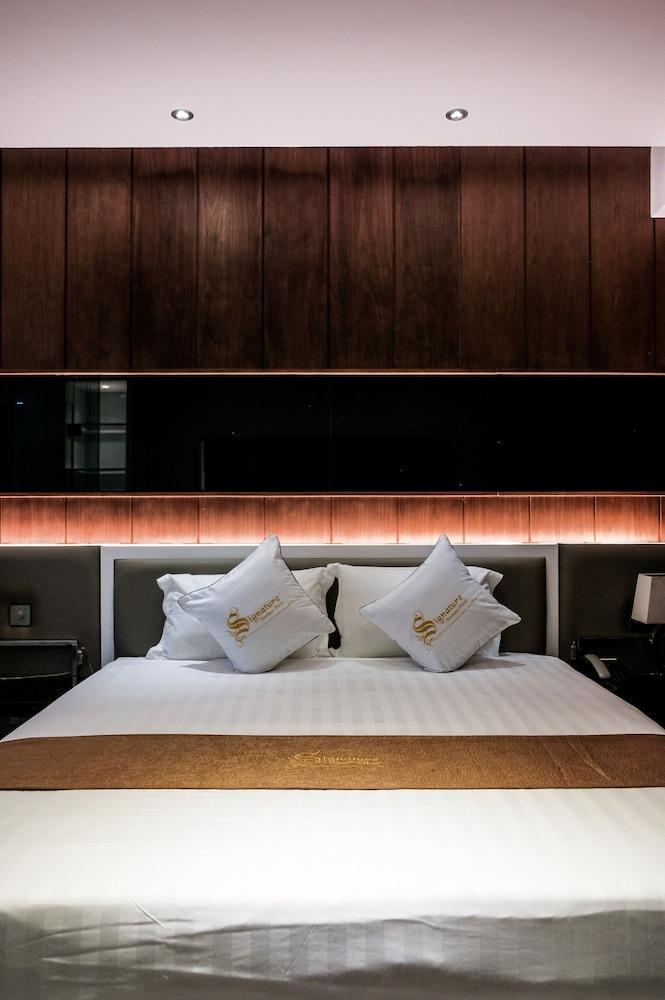 Signature Boutique Hotel Хошимин Екстериор снимка