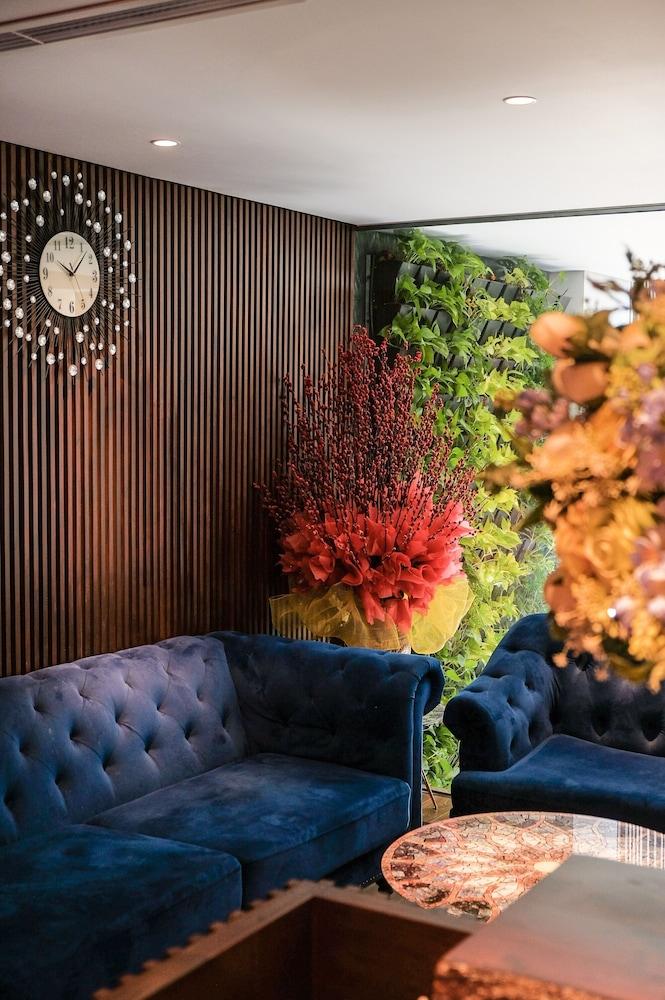 Signature Boutique Hotel Хошимин Екстериор снимка