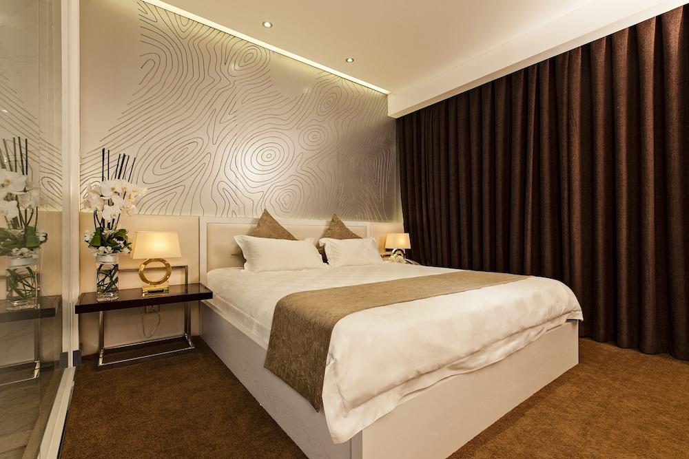 Signature Boutique Hotel Хошимин Екстериор снимка