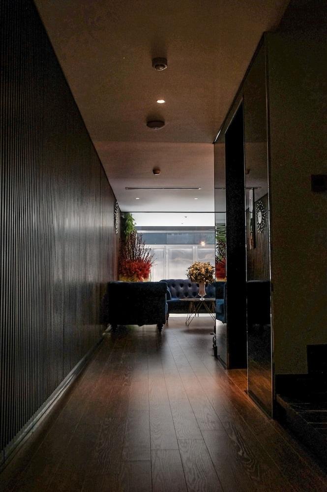 Signature Boutique Hotel Хошимин Екстериор снимка