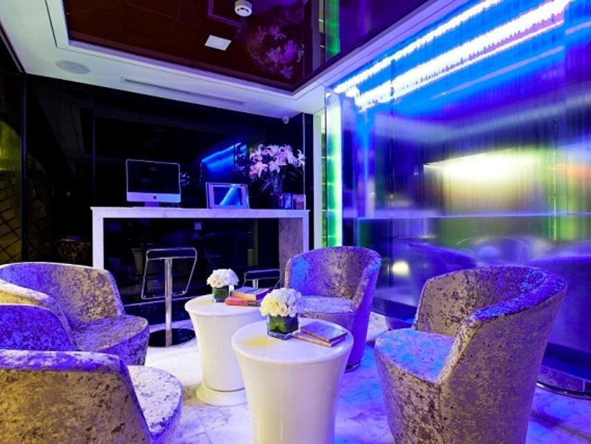 Signature Boutique Hotel Хошимин Екстериор снимка